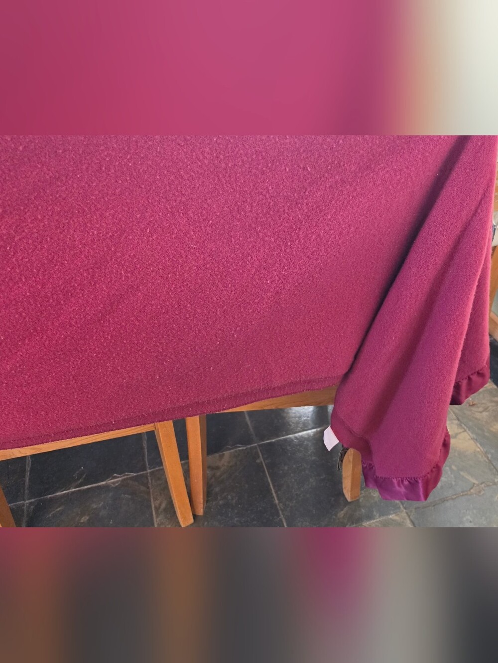 Vintage Chatham 100% Wool Throw Blanket Satin Trim WARM QUEEN SIZE 90x90 Red - Picture 5 of 8